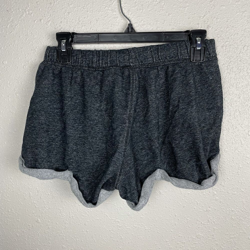 H&M Divided Shorts Size S EUC - Picture 4 of 5